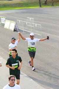 BIB: 1904
                            <button type="button" onclick="openModal(3553120)" class="btn btn-primary btn-sm float-right btn-popup" data-toggle="modal" data-target=".modal-high-quality">
                        <i class="fas fa-shopping-cart"></i> Add to Cart
                    </button>
                                            <button type="button" onclick="isThisMe(3553120, true)" class="btn btn-success btn-sm float-right btn-popup btn-isme hidden" data-toggle="tooltip" data-placement="bottom" title="นี่คือรูปของคุณใช่ไหม คลิกที่นี่เพื่อเอาเข้าอัลบั้ม">
                        <i class="fas fa-plus"></i> Add to album
                    </button>
                    <button type="button" onclick="isThisMe(3553120, false)" class="btn btn-warning btn-sm float-right btn-popup btn-isnotme hidden">
                        <i class="fas fa-ban"></i> Remove from album
                    </button>